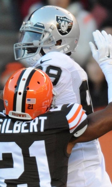 Browns struggle but beat Raiders 23-13